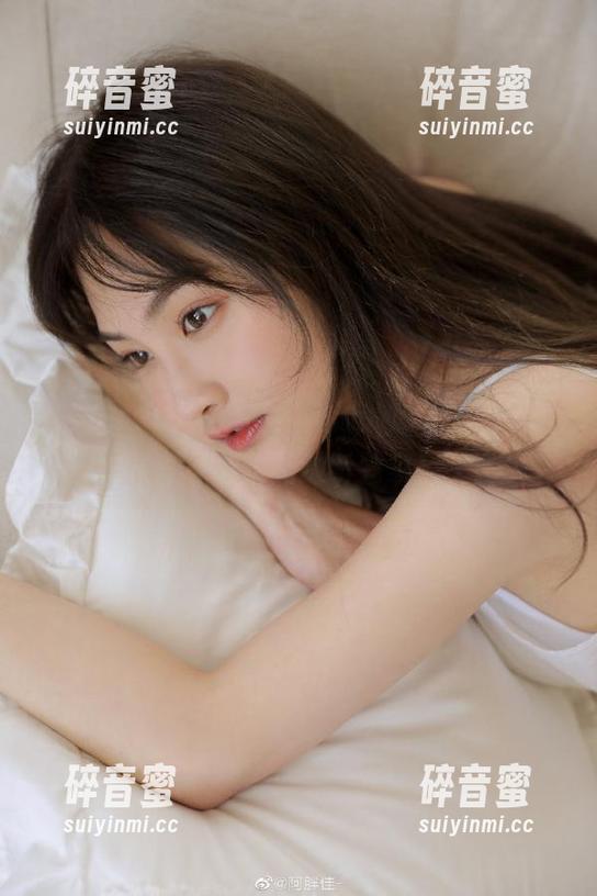 “这不是普通的瓜，166.run苹果版让你边跑边听独家！”。