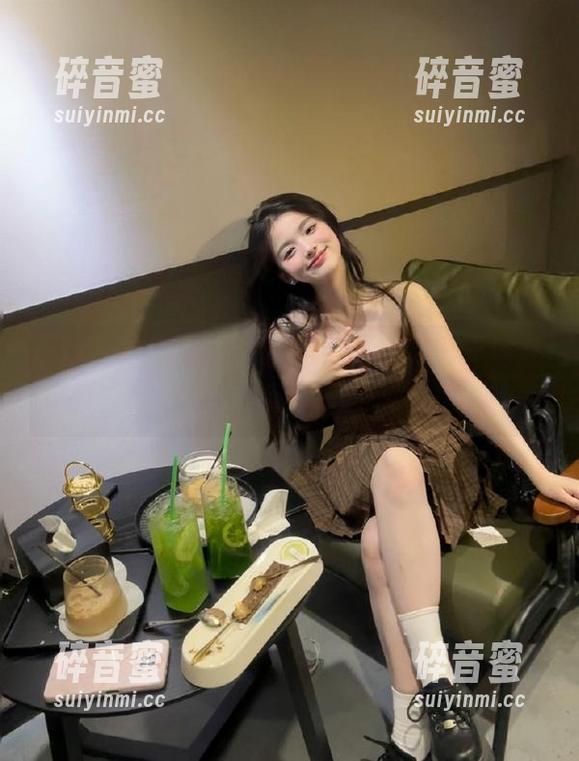 17c黑料 懒得追剧?点开17c黑料免费入口,视频看着轻松多了!