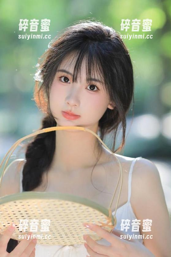 导航到17吃瓜网官网，吃瓜的同时也给自己提供点智商充值，究竟是智商本能不足呢？