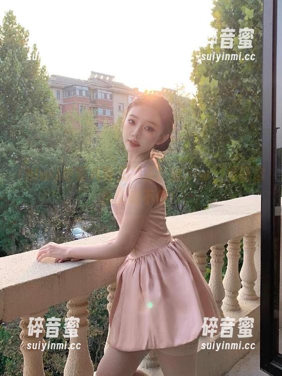 想要八卦无尽头？进hlw，保证你永久吃不停！