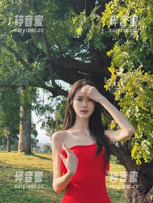 首页：今天在“www.吃瓜”见到个热议话题，宛如平行世界，哈哈，你们好吗？