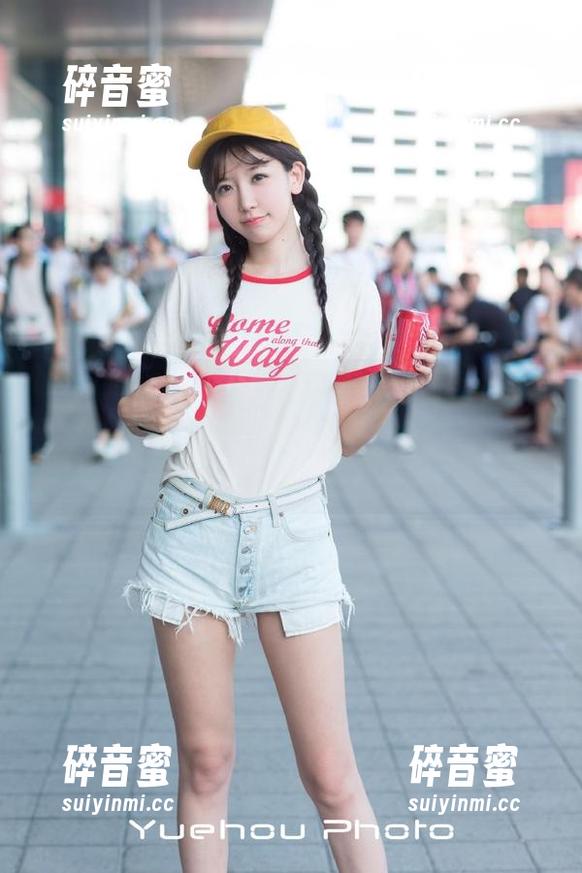 “www.吃瓜”又更新视频了，今天的瓜更够味儿，吃得我心痒痒的！