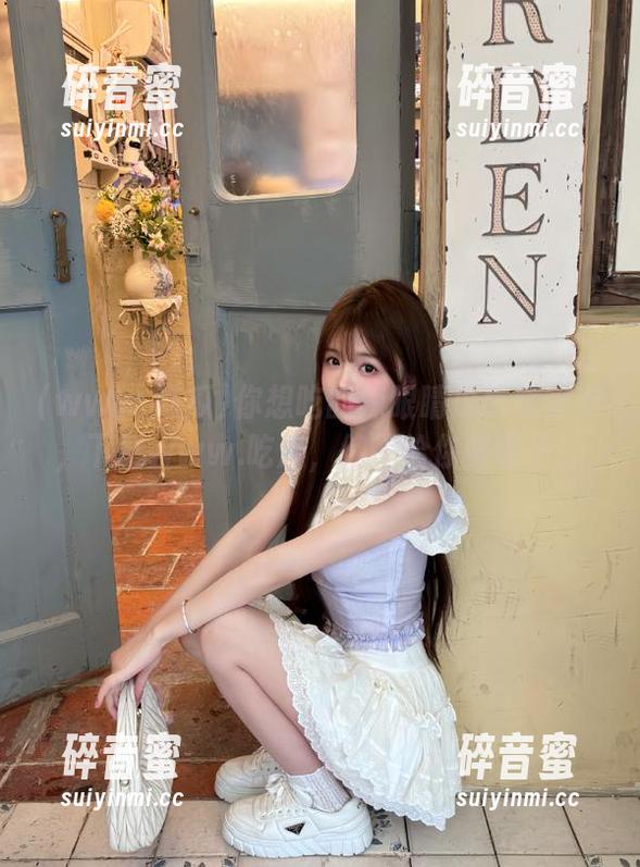 你想吃的辣眼睛瓜统统都有，下载www.吃瓜，绝不给你留面子！