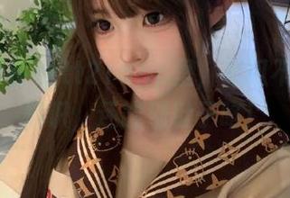 在zztt21app里，吃瓜不仅能长知识，还能涨肚子咯！