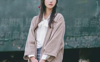 犹豫了半天，还是点开了人人吃瓜网的那个网址，看得我心痒痒