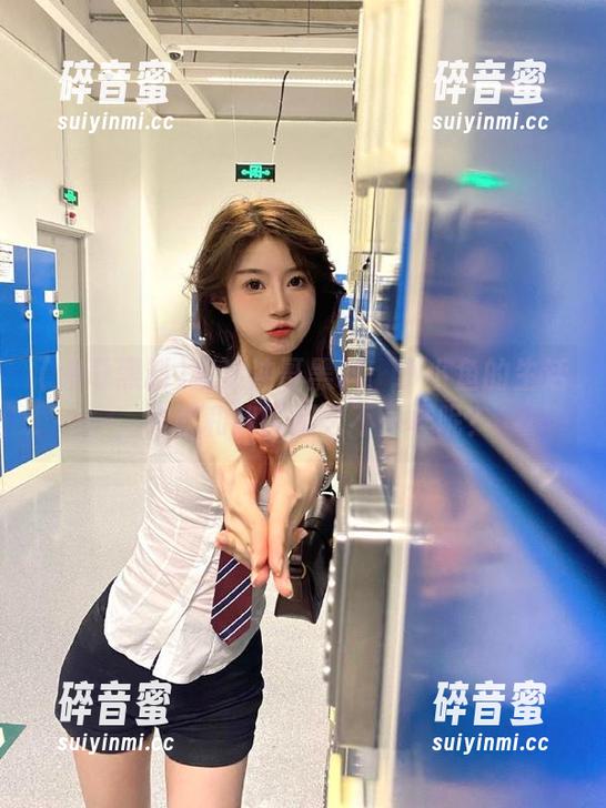 直达冲哥黑料：小小鱼的生活，咋就和我的那么不一样呢？
