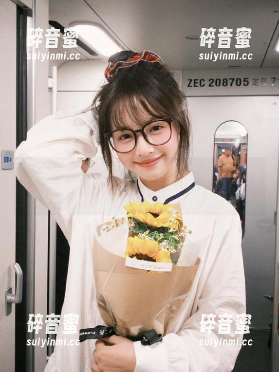 聊天也好，观看“吃瓜51网App”里的趣事也行，总之要有料！