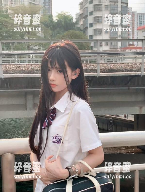 吃瓜头条首页，带你体验“斜眼看”的乐趣