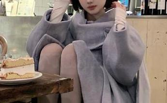 下了吃瓜网官网，视频再多也救不了我的空虚。