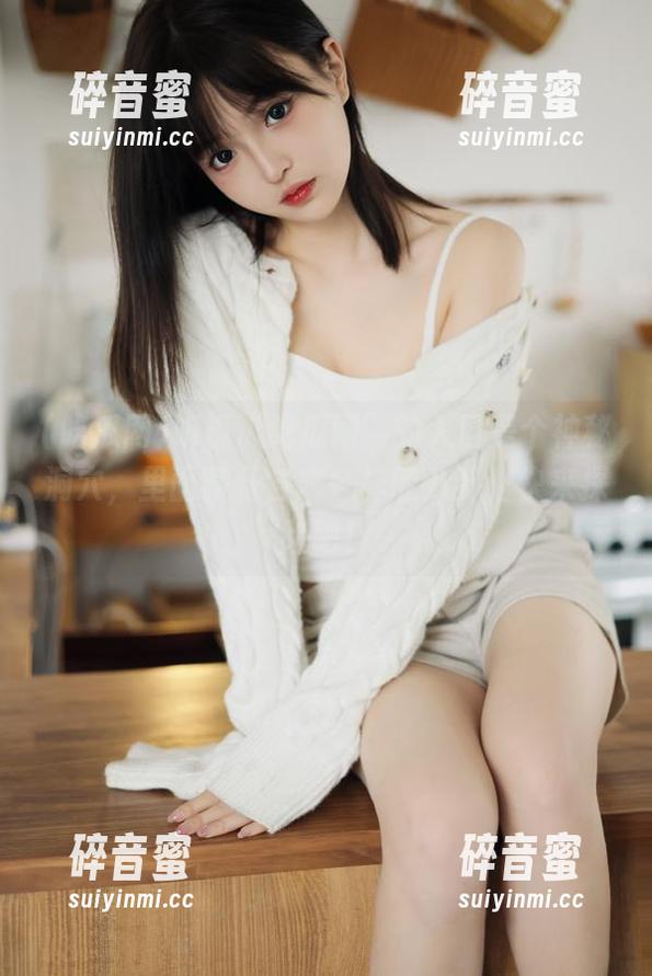吃瓜网 听说“吃瓜网”的入口是个神秘洞穴,里面藏着各式各样的八卦,快来探险吧!