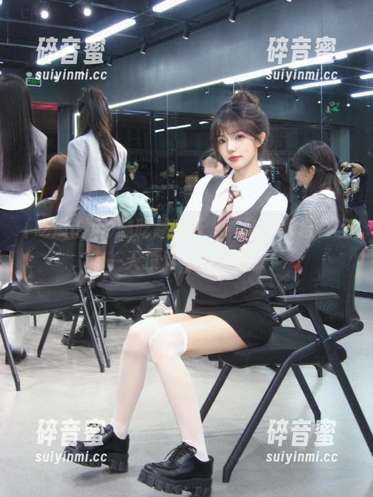 越吃越欢乐，“吃瓜论坛”让你一天顶俩，不服来辩！