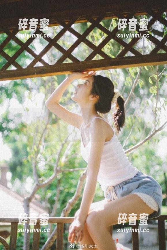 跟着我的线路，轻松下载“扒哥黑料”里的八卦！