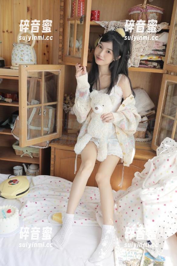 不过是个“明星黑料”入口，咋感觉像在窥探一场盛大的隐秘派对？