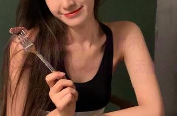 每次逛“黑料不打烊”，都沉醉在无尽的吃瓜线路里，无法自拔。
