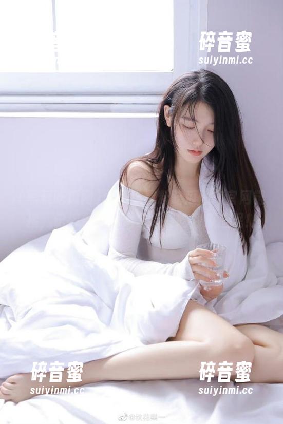 狠推“黑料吃瓜网”官网链接，记得保留，偶尔还能吃到瓜渣呢！