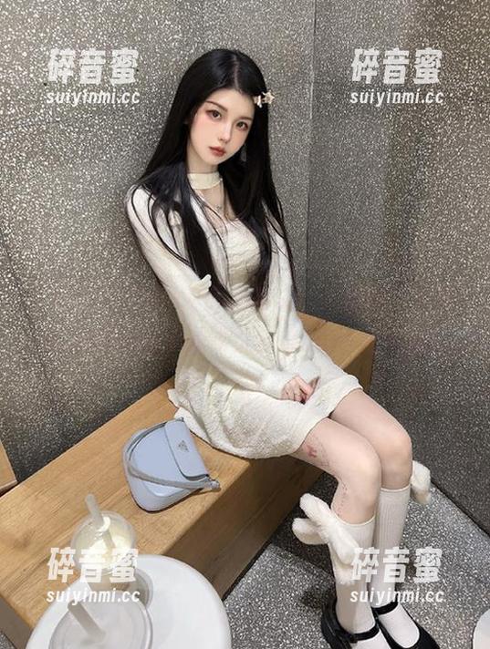 安全吃瓜法则大揭秘，黑料吃瓜网app承诺永久让你hold住全局！