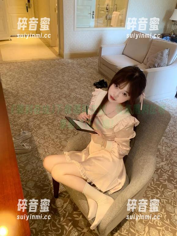 下载黑料在线，收集黑料比收集邮票还上瘾！