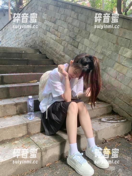 弯弯拐拐的回家路，下载黑料正能量，从此不迷路，顺便给你加点干货！