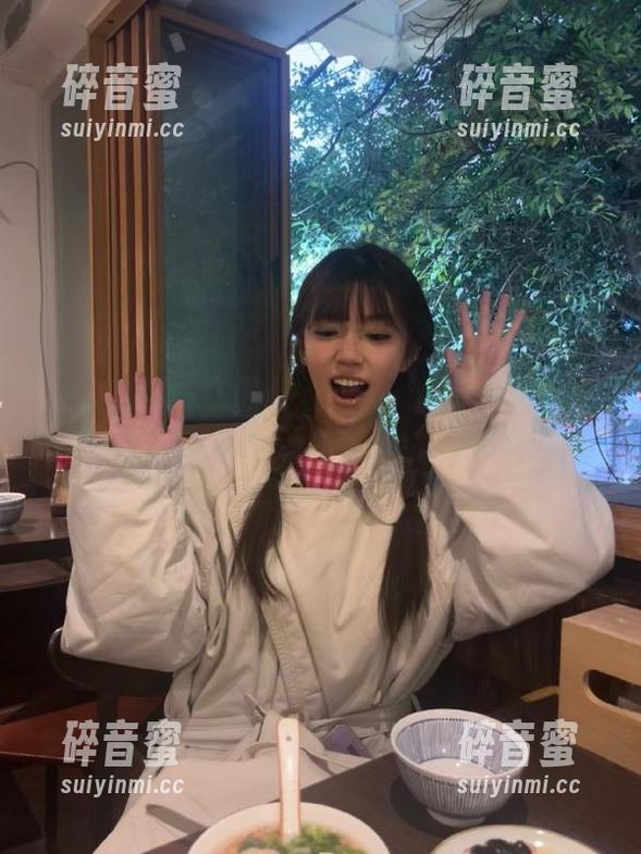 在黑料社区畅游，莫谎安全直达，心里总是浮想联翩！
